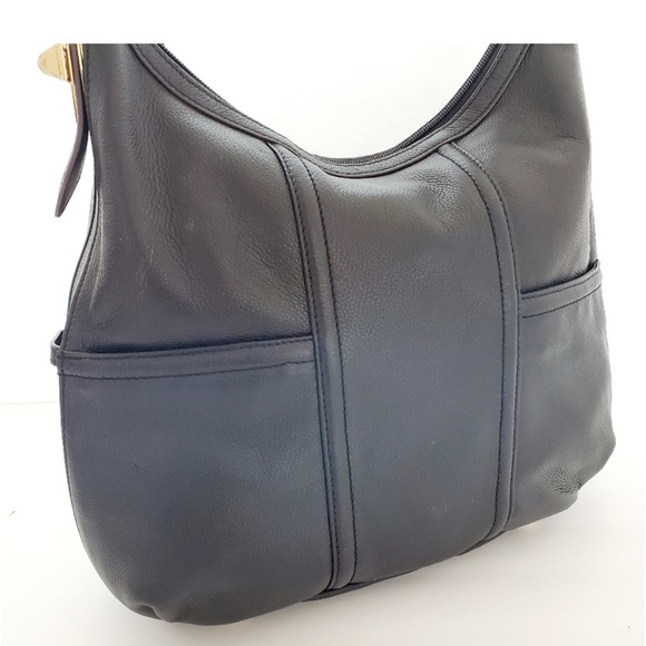 Tignanello Handbags - TIGNANELLO BLACK LEATHER BAG NEW